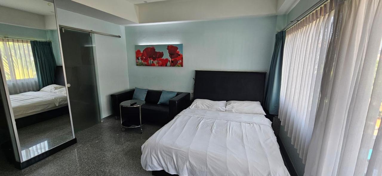 Oasis Rentals, Diana Estate, Pattaya Luaran gambar